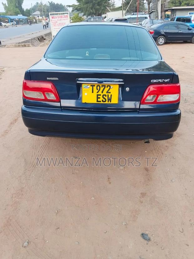 Toyota Carina 2000 Blue