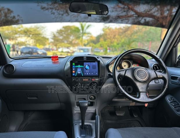 Toyota RAV4 Automatic 2000 Black