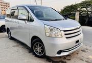 Toyota Noah 2009 Silver for sale