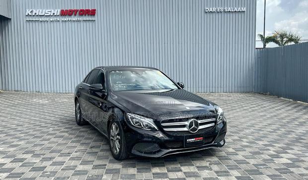 Mercedes-Benz C220 2015 Black