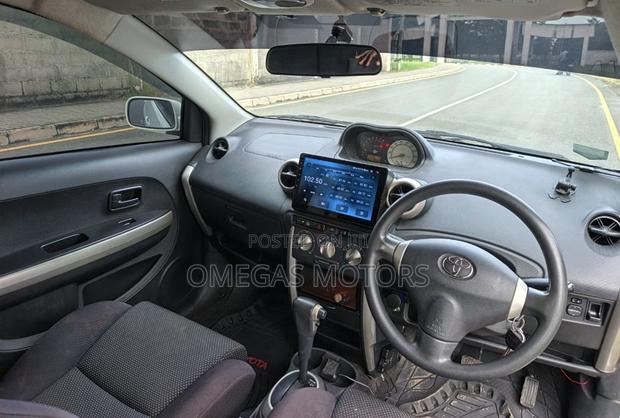 Toyota IST 2004 Pearl