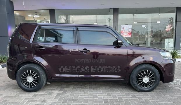 Toyota Corolla Rumion Hatchback 1.5 FWD 2007 Maroon