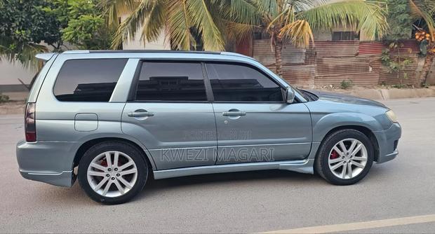 Subaru Forester 2006 Gray