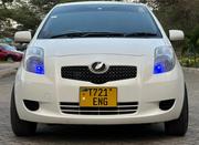 Toyota Vitz 2009 Pearl for sale