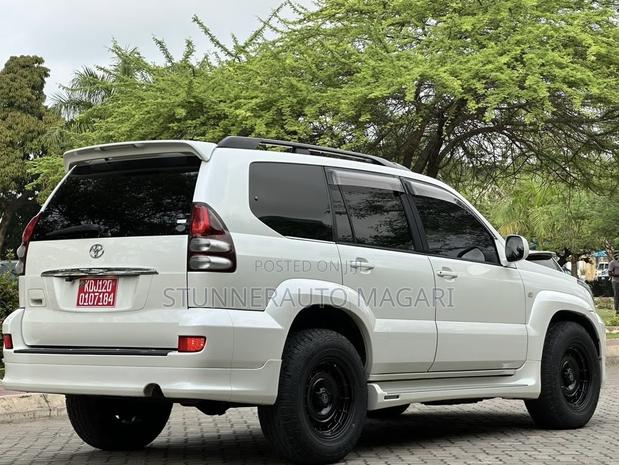 Toyota Land Cruiser Prado 2006 Pearl
