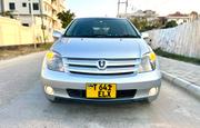 Toyota IST 2005 Silver for sale