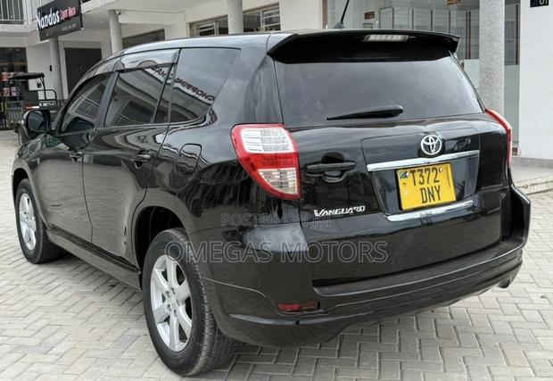 Toyota Vanguard 2007 Black