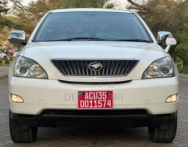 Toyota Harrier 2006 White