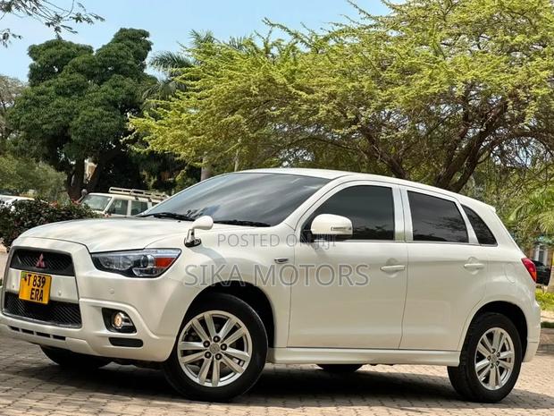 Mitsubishi RVR 2.0 2012 White