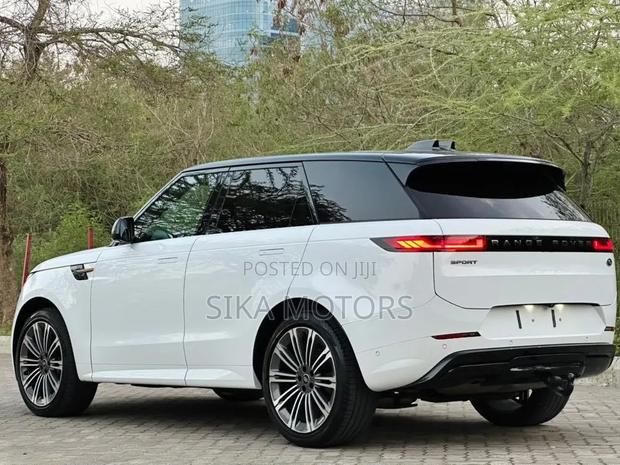 Land Rover Range Rover Sport 2023 White