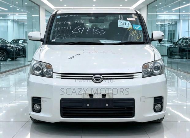 Toyota Corolla Rumion 2008 White