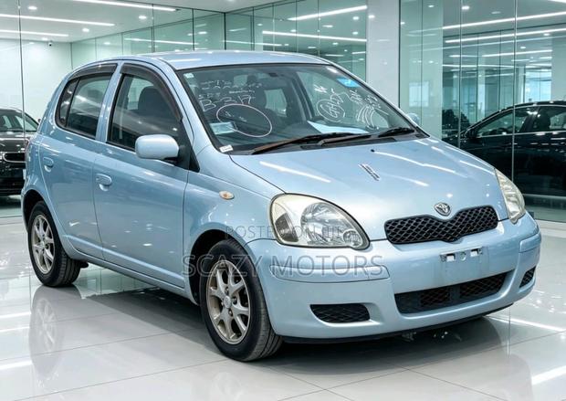 Toyota Vitz 2003 Blue