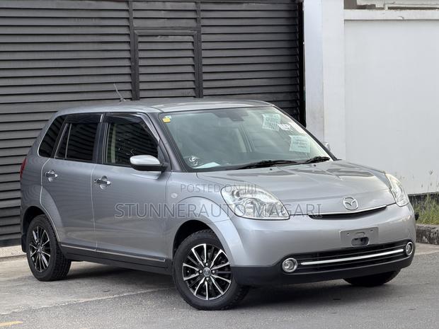 Mazda Verisa 2011 Gray