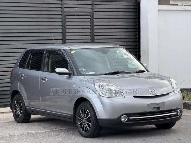Mazda Verisa 2011 Gray