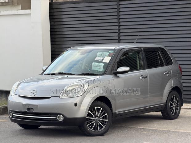 Mazda Verisa 2011 Gray
