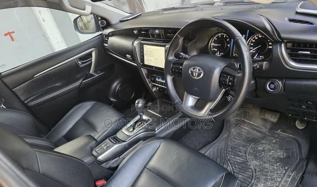 Toyota Fortuner 2.8 D RWD 2021 Beige