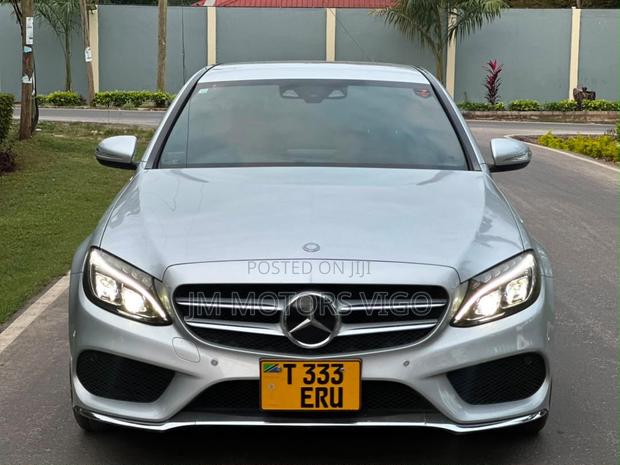 Mercedes-Benz C200 2015 Silver
