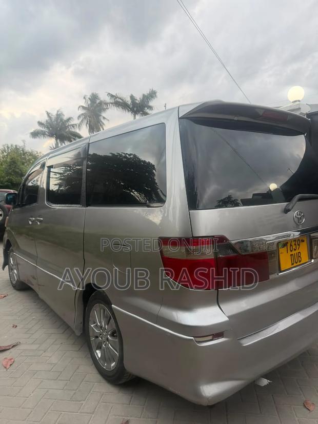 Toyota Alphard 2006 Silver