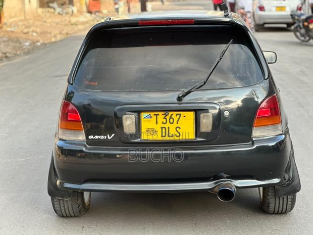 Toyota Starlet 2001 Black