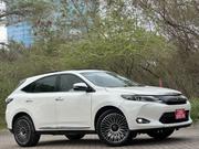 Toyota Harrier 2015 White for sale