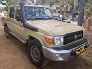 Toyota Land Cruiser 2015 Gold for sale