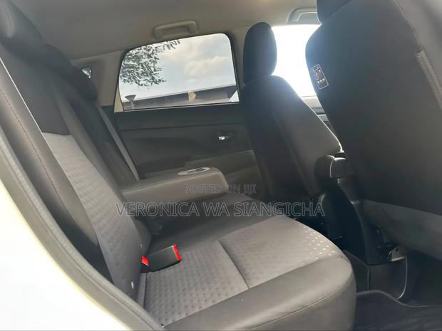 Mitsubishi RVR 2.0 2012 White
