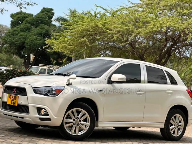 Mitsubishi RVR 2.0 2012 White
