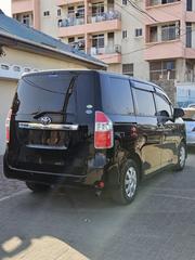 Toyota Noah 2010 Black for sale
