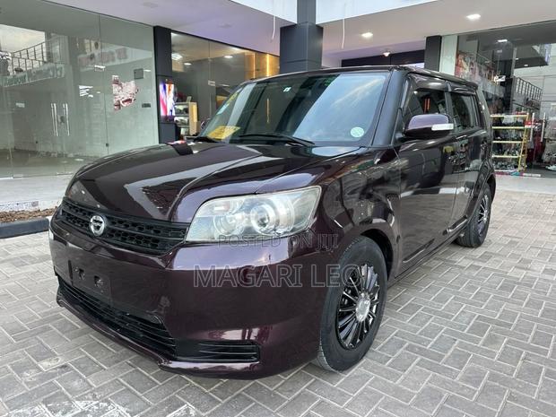 Toyota Rumion 1.5 FWD 2023 Maroon