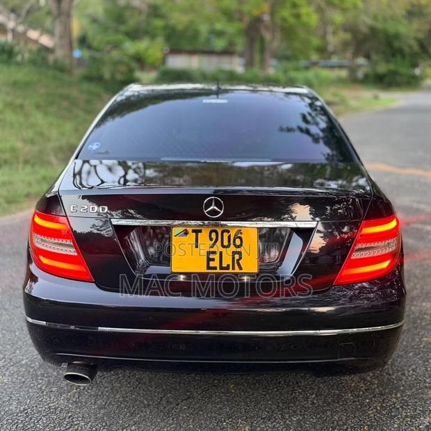 Mercedes-Benz C-Class 2012 Black