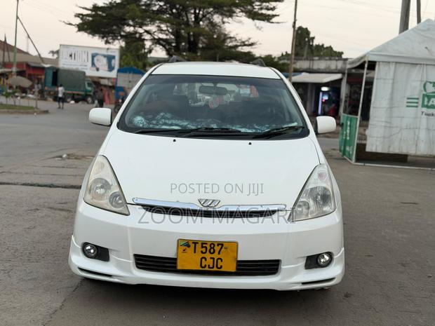 Toyota Wish 2003 White