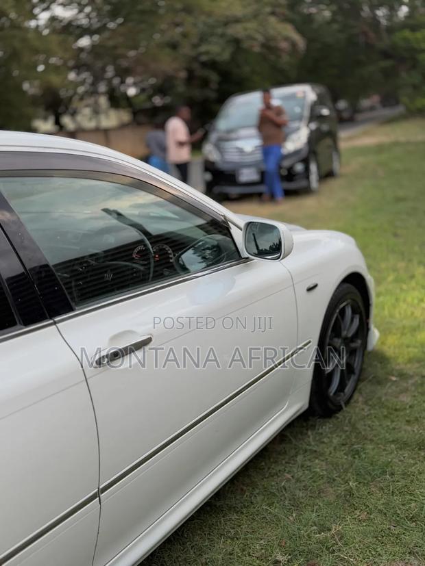 Toyota Crown Royale 2005 White