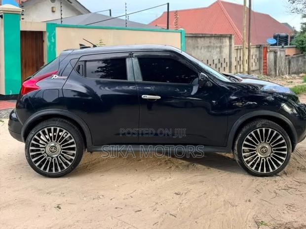 Nissan Juke 2012 Black