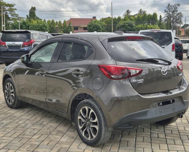 Mazda Demio 2016 Brown
