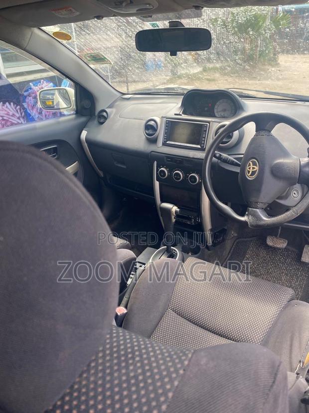 Toyota IST 2004 White