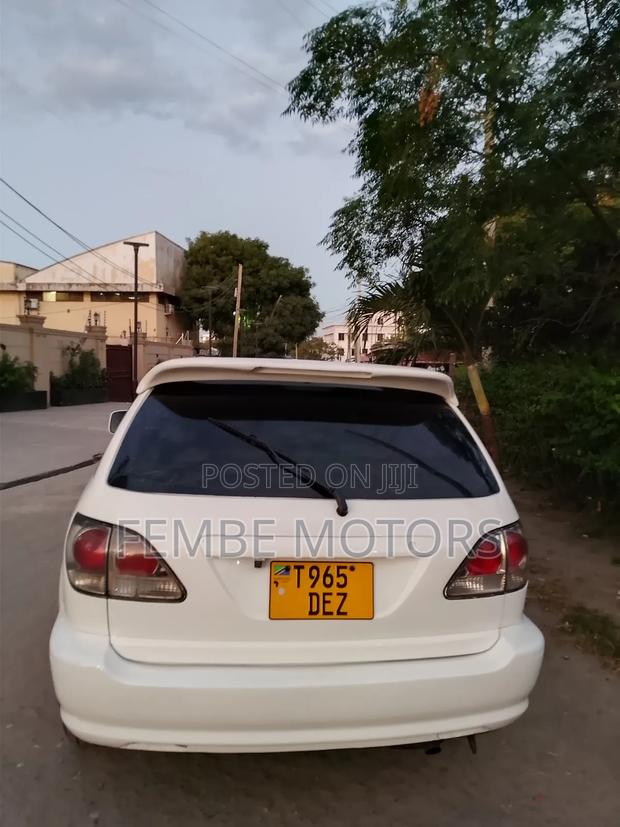 Toyota Harrier 2003 White