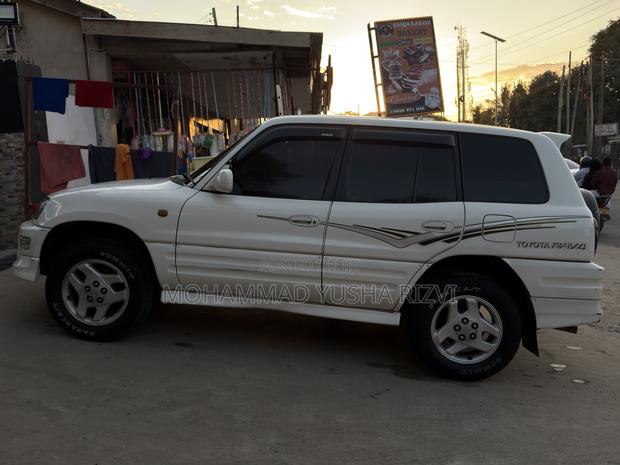 Toyota RAV4 Cabriolet 1998 White