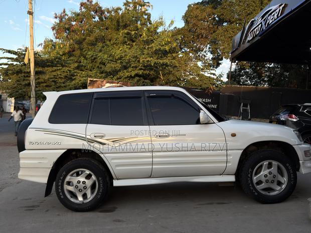 Toyota RAV4 Cabriolet 1998 White