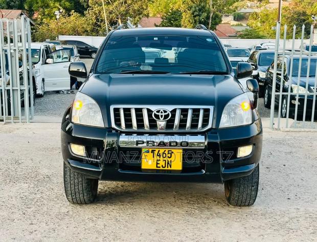 Toyota Land Cruiser Prado 2005 Black