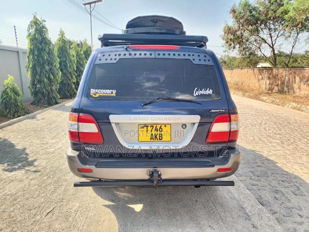 Toyota Land Cruiser 2008 Blue