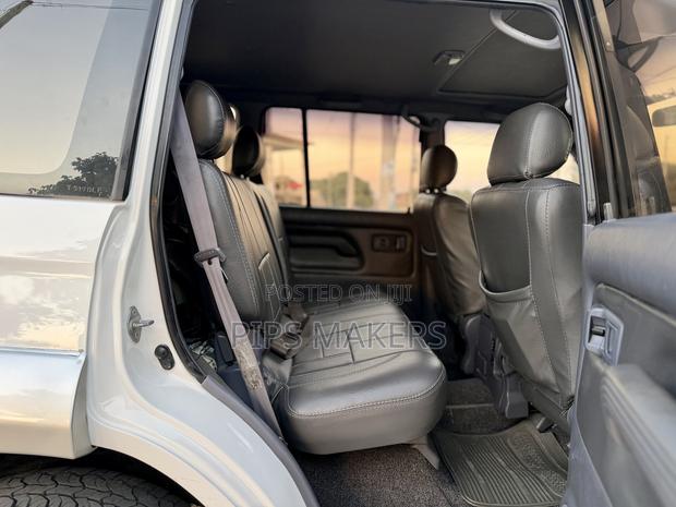 Toyota Land Cruiser Prado 2.7 16V 3dr 2000 White