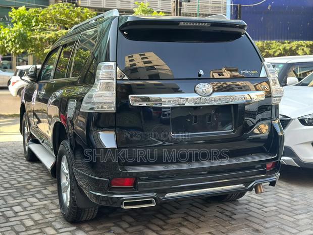Toyota Land Cruiser Prado 2015 Black