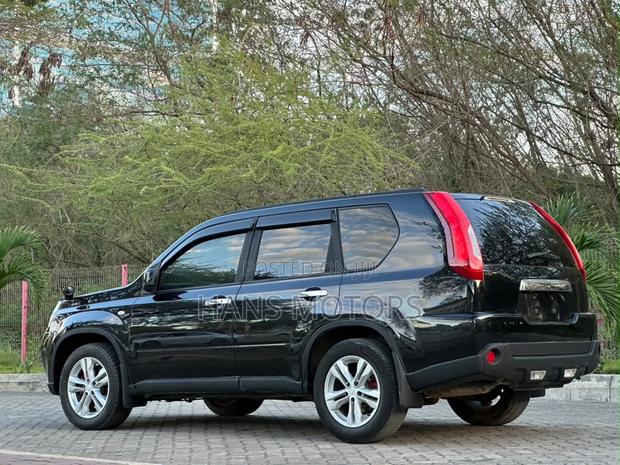 Nissan X-Trail 2010 Black