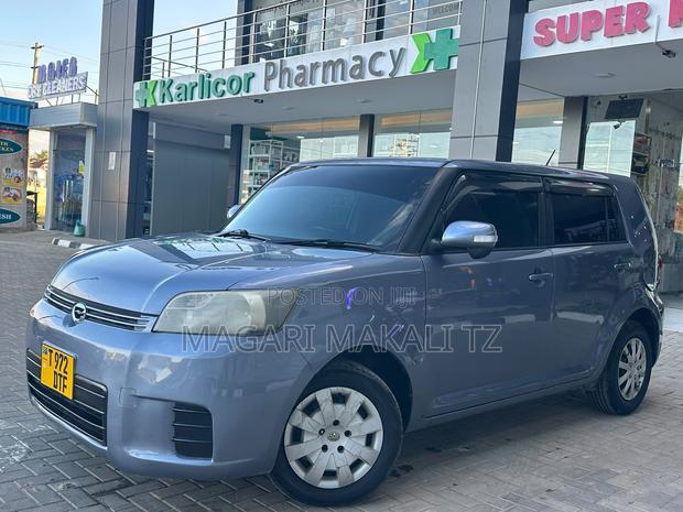 Toyota Corolla Rumion Hatchback 1.5 FWD 2008 Gray