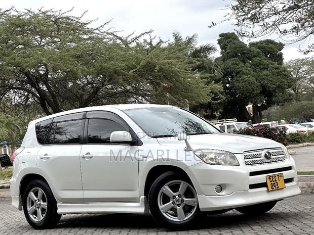 Toyota RAV4 2.0 4x4 2007 White