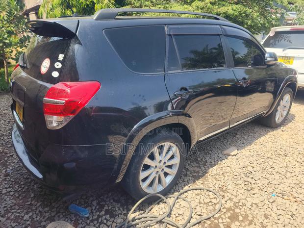 Toyota Vanguard 2009 Black