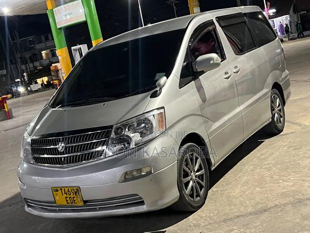 Toyota Alphard 2006 Silver