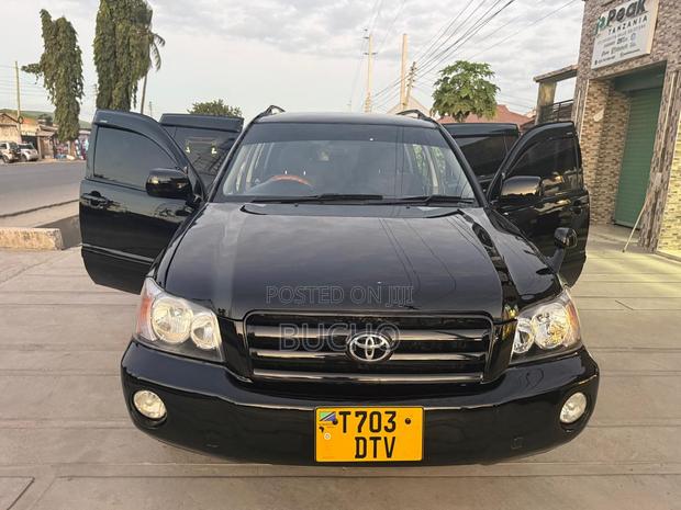 Toyota Kluger 2005 Black