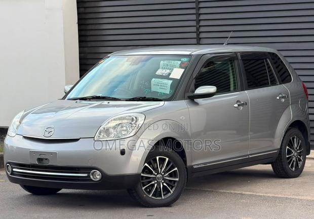 Mazda Verisa 2011 Gray