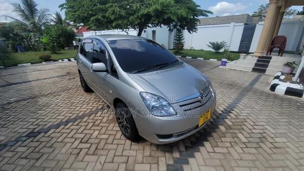 Toyota Corolla Spacio 2006 Silver